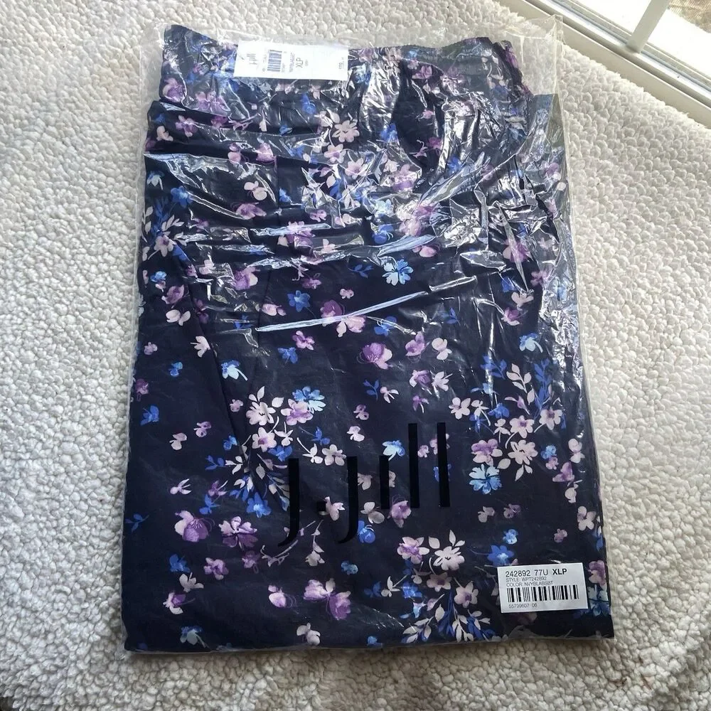J. Jill Silky-Soft Full-Leg Crops Size XL Petite Navy Purple Floral Flowy Pants